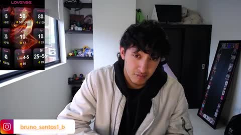 Bruno  online show from April 8, 2026, 11:43 am