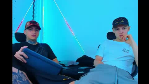 Snapshot of bruno_wild chatting on September 17, 2025, 3:08 am Bruno wild online show from September 17, 2025, 3:08 am