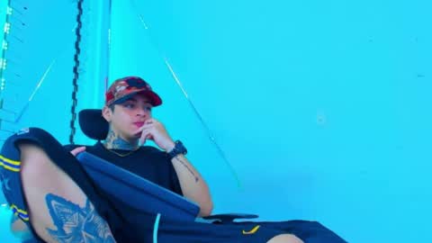 Snapshot of bruno_wild chatting on October 12, 2025, 6:51 pm Bruno wild online show from October 12, 2025, 6:51 pm