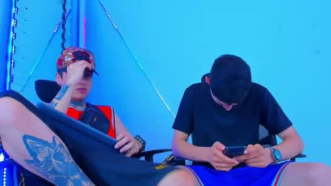 Snapshot of bruno_wild chatting on October 17, 2025, 12:36 am Bruno wild online show from October 17, 2025, 12:36 am