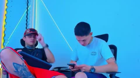 Snapshot of bruno_wild chatting on October 20, 2025, 1:28 am Bruno wild online show from October 20, 2025, 1:28 am