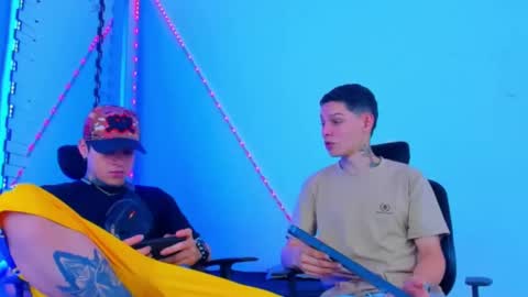 Snapshot of bruno_wild chatting on October 21, 2025, 1:50 am Bruno wild online show from October 21, 2025, 1:50 am