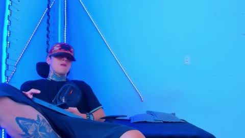 Snapshot of bruno_wild chatting on October 22, 2025, 2:01 am Bruno wild online show from October 22, 2025, 2:01 am