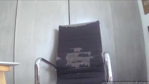 brunobaibe online show from October 6, 2025, 4:48 pm