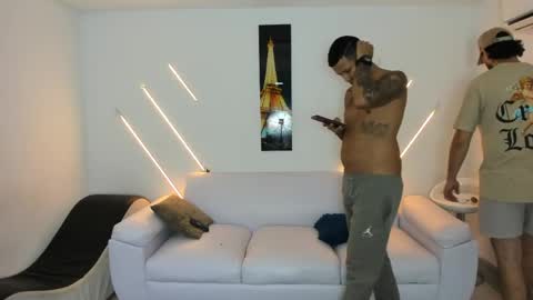 brutal_sex_room2k online show from April 14, 2026, 2:56 pm