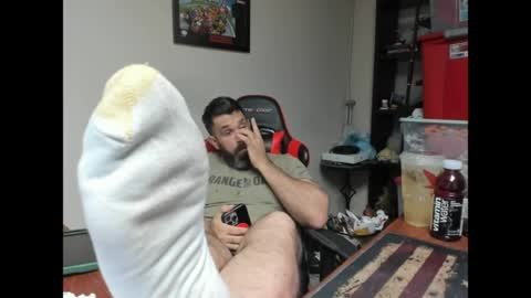 BRUTALMASTER1983 online show from May 5, 2026, 5:04 am