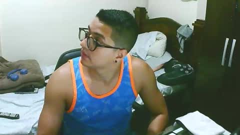 Snapshot of bryanbendy chatting on November 30, 2025, 5:33 am bryanbendy online show from November 30, 2025, 5:33 am