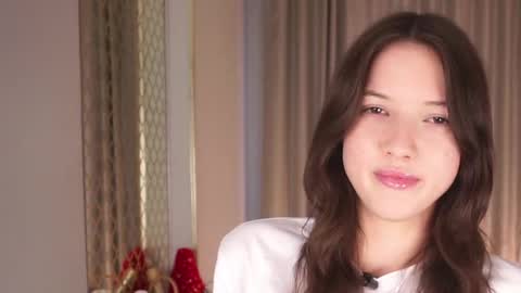 Kate online show from May 19, 2026, 12:44 pm