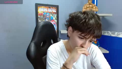 Snapshot of bryce_evans chatting on January 21, 2025, 6:55 pm B R Y C E online show from January 21, 2025, 6:55 pm