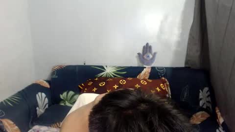 bryleaustria online show from December 19, 2025, 5:53 pm