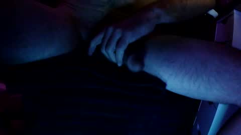 btone1979 online show from November 10, 2025, 2:43 am