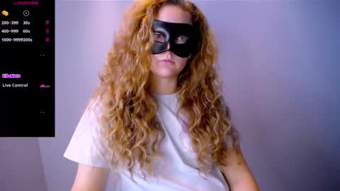 Snapshot of bubbblegum chatting on November 30, 2025, 8:51 am Bubblegum online show from November 30, 2025, 8:51 am