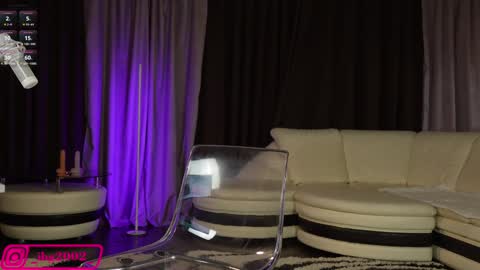 Snapshot of bubble__gum_ chatting on February 7, 2025, 1:36 am Bubble gum online show from February 7, 2025, 1:36 am