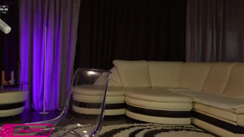 Snapshot of bubble__gum_ chatting on February 9, 2025, 1:33 am Bubble gum online show from February 9, 2025, 1:33 am