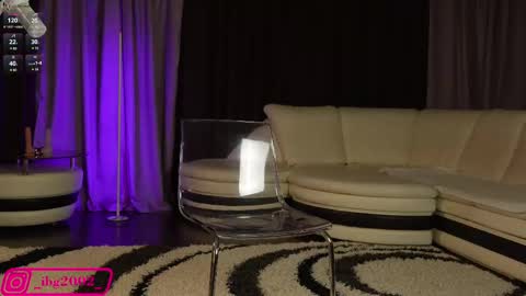 Snapshot of bubble__gum_ chatting on February 10, 2025, 1:24 am Bubble gum online show from February 10, 2025, 1:24 am