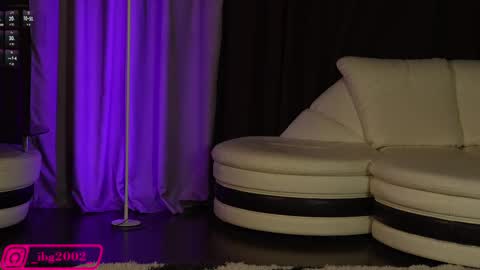 Snapshot of bubble__gum_ chatting on February 21, 2025, 2:06 am Bubble gum online show from February 21, 2025, 2:06 am