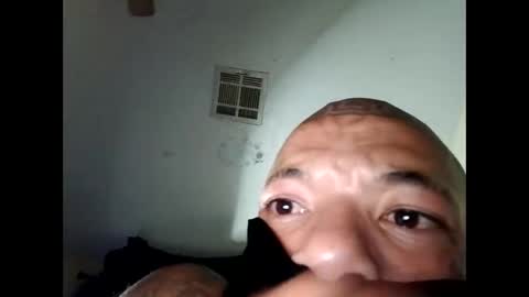 bubblebumboy058184065 online show from September 15, 2025, 8:58 am