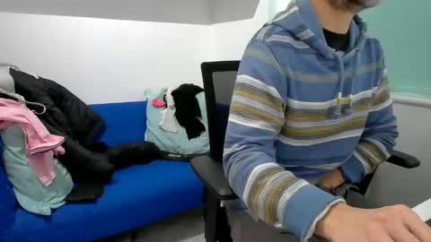 Snapshot of bubblebumdave chatting on January 7, 2025, 12:20 pm Bubblebum online show from January 7, 2025, 12:20 pm