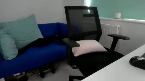 Snapshot of bubblebumdave chatting on September 22, 2025, 12:18 pm Bubblebum online show from September 22, 2025, 12:18 pm