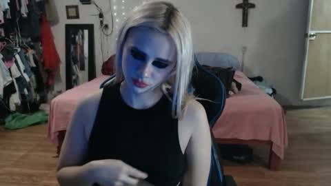 Isabella but call me isa  online show from November 25, 2025, 4:45 am