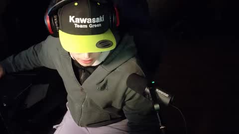 Snapshot of bubblebuttbdn chatting on March 13, 2026, 2:29 am BubblebuttBdn online show from March 13, 2026, 2:29 am