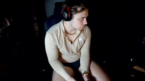 BubblebuttBdn online show from August 5, 2026, 9:56 am