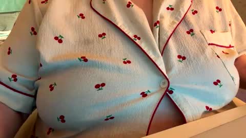 bubblegirl online show from March 30, 2026, 1:56 pm