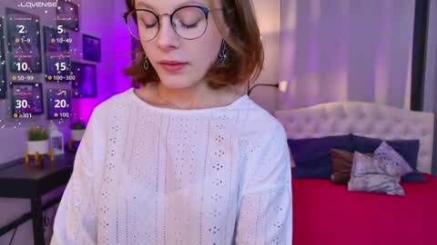 Snapshot of bubblegum_babe_ chatting on October 25, 2025, 8:25 pm Alice online show from October 25, 2025, 8:25 pm