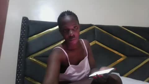 Snapshot of bubblie_bae chatting on June 15, 2026, 3:42 am Bobbie online show from June 15, 2026, 3:42 am