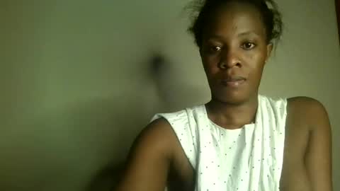 Snapshot of bubblie_bae chatting on July 12, 2026, 6:54 pm Bobbie online show from July 12, 2026, 6:54 pm