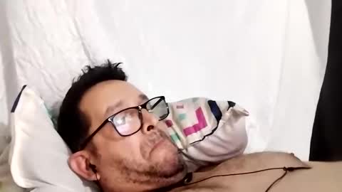 buchs32 online show from November 26, 2025, 4:46 am