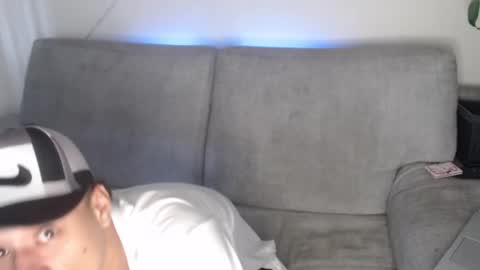 Snapshot of buda_and_cataleya_ chatting on September 15, 2025, 2:28 pm Buda y Cataleya online show from September 15, 2025, 2:28 pm