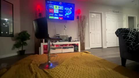 Koa  Kobe  online show from September 27, 2025, 7:24 am