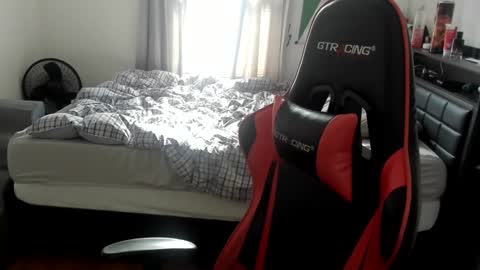 buffsexyman24 online show from March 1, 2025, 6:43 pm