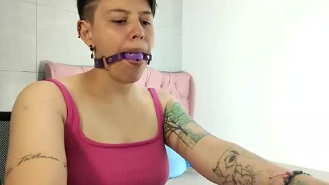 Snapshot of bug2025 chatting on September 17, 2025, 1:51 am bug2025 online show from September 17, 2025, 1:51 am