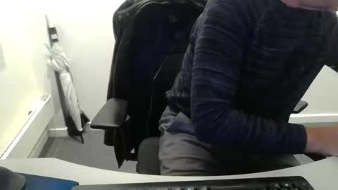 Snapshot of buggemann chatting on September 17, 2025, 3:08 am buggemann online show from September 17, 2025, 3:08 am