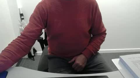 Snapshot of buggemann chatting on October 2, 2025, 3:13 am buggemann online show from October 2, 2025, 3:13 am