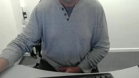 Snapshot of buggemann chatting on October 22, 2025, 2:45 am buggemann online show from October 22, 2025, 2:45 am