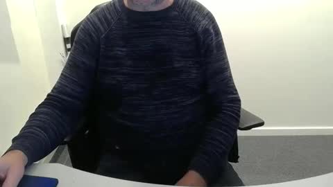 Snapshot of buggemann chatting on October 29, 2025, 4:04 am buggemann online show from October 29, 2025, 4:04 am