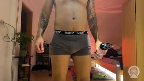 builttotemp online show from November 4, 2025, 9:47 pm