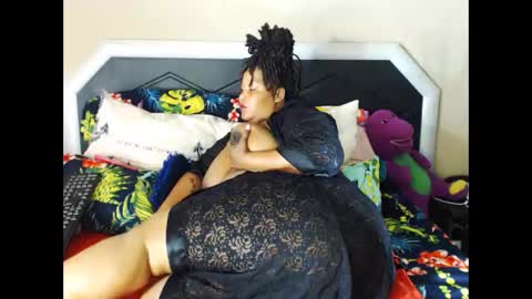 bulkyyass4u online show from November 30, 2025, 6:50 am