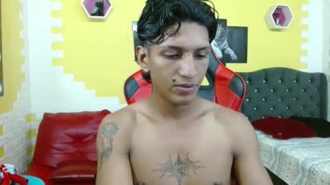 bull_cam online show from October 14, 2025, 9:04 pm