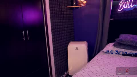 Bunny and The Rock online show from November 29, 2025, 11:08 pm