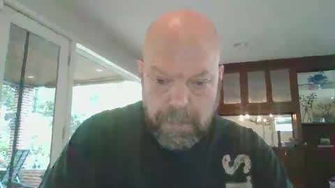 Snapshot of bulldog302w chatting on November 4, 2025, 2:16 pm bulldog302w online show from November 4, 2025, 2:16 pm