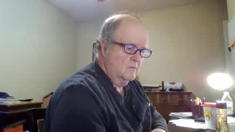 bullfrogg5050 online show from February 9, 2026, 6:23 pm