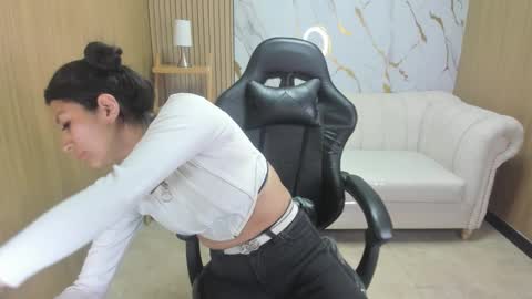 bulma_blue_tf online show from December 17, 2025, 12:44 pm