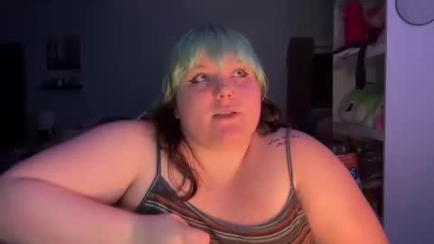 Snapshot of bumblebeebuzzer chatting on February 15, 2025, 2:58 am bumblebeebuzzer online show from February 15, 2025, 2:58 am