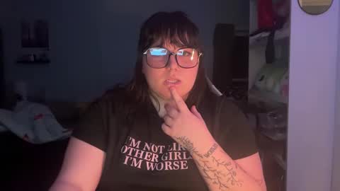 Snapshot of bumblebeebuzzer chatting on March 1, 2025, 4:47 am bumblebeebuzzer online show from March 1, 2025, 4:47 am