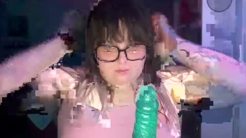 Snapshot of bumblebeebuzzer chatting on March 11, 2025, 2:54 am bumblebeebuzzer online show from March 11, 2025, 2:54 am