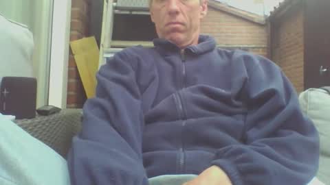 Dutch cock online show from May 12, 2026, 6:10 am